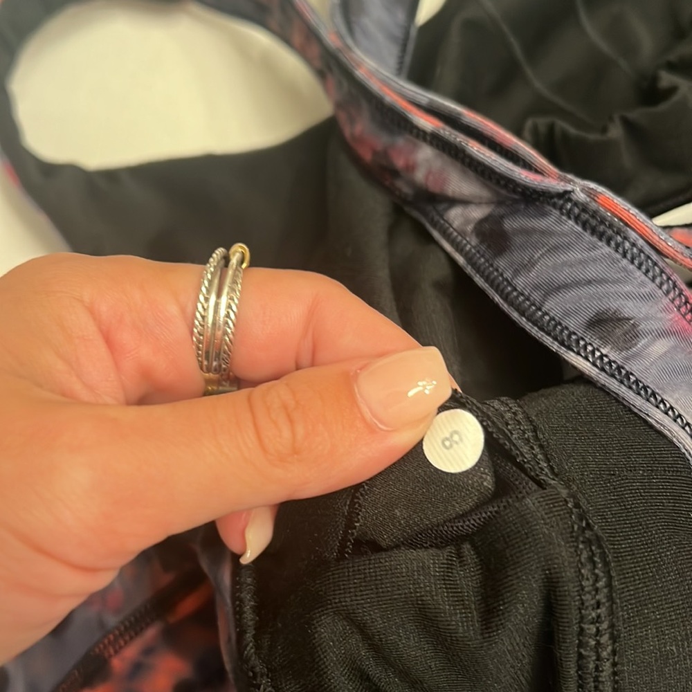 8. Lululemon Kanto Catch Me Tank - Picture 4 of 4